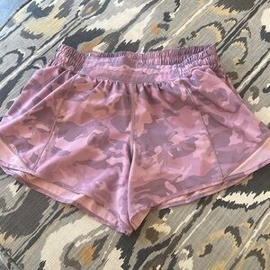 Lululemon hotty hot shorts 4 in